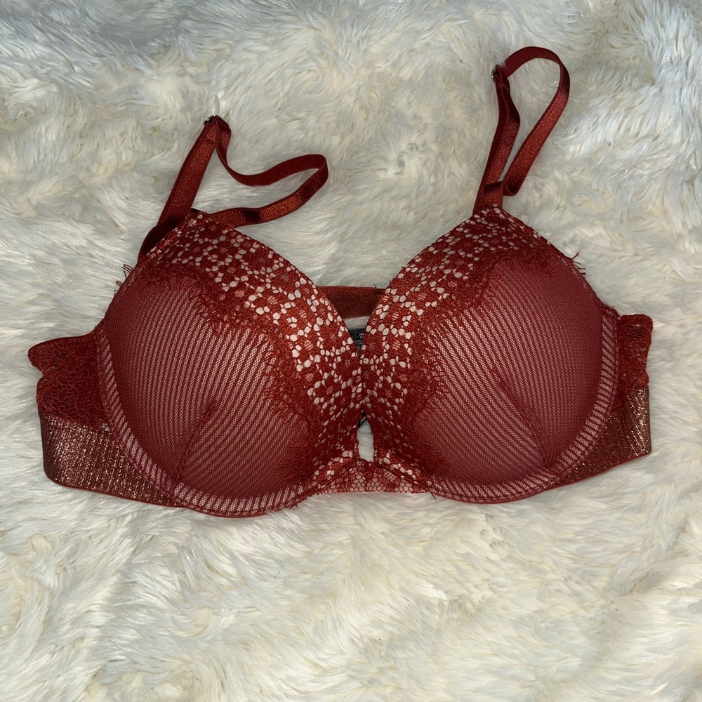 Victoria's Secret bombshell Deep rust Lace Bra 32b push up